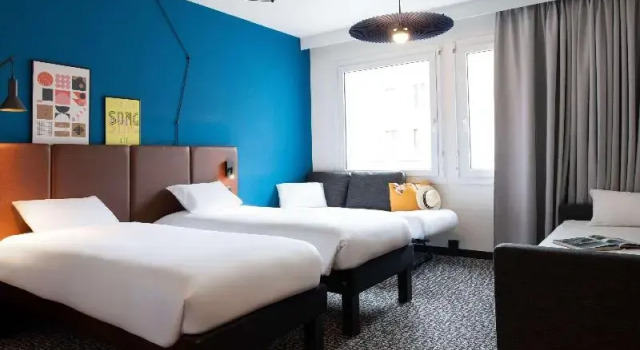 Четырёхместный номер ibis Lausanne Centre