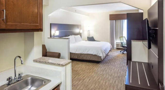 Люкс Holiday Inn Express Hotel & Suites Fort Payne by IHG