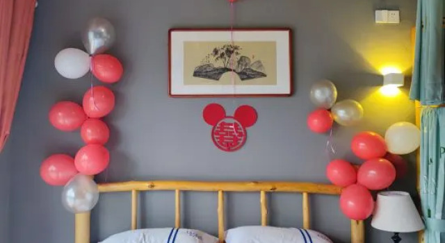 Четырёхместный семейный люкс с видом на озеро Tuta Yunxuan Hotel (Qiandongnan Danzhai Wanda Town)