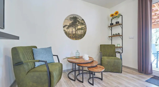 Bungalow in France With Private Garden, 预订 酒店 莫鲁 Lot Valley