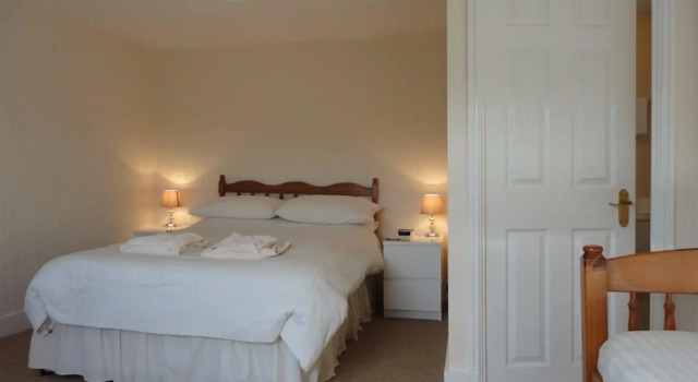 Brookthorpe Lodge, Забронировать Отель Отели Англии с завтраком, Завтраки