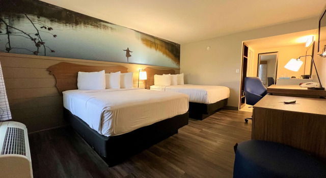 Четырёхместный номер Standard The Inn At Tree City, BW Signature Collection