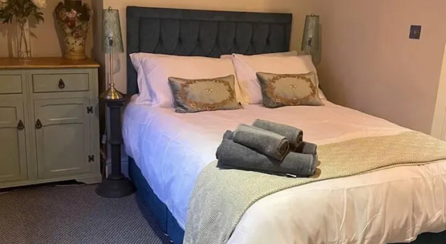5 Bed House - Sleeps 12 - Pets - Parking, Забронировать Отель Отели Англии 3 звезды, 3*