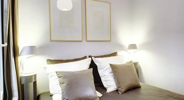 Paris Marais Central Residence, Забронировать Отель Париж Иль-де-Франс, рядом с Станция метро Rambuteau