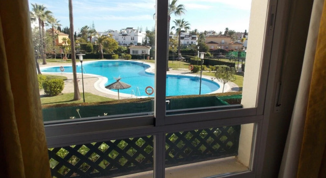 Апартаменты Beachside Apartment Near Puerto Banus