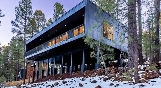 Le Cabin Noir LUX Alpine Retreat Spa BBQ