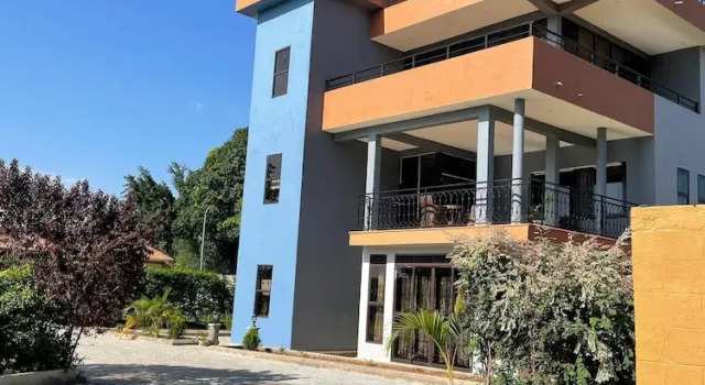 Hutland Hotel, Prenota Hotel Hotel a Kampala con parcheggio, Parcheggio