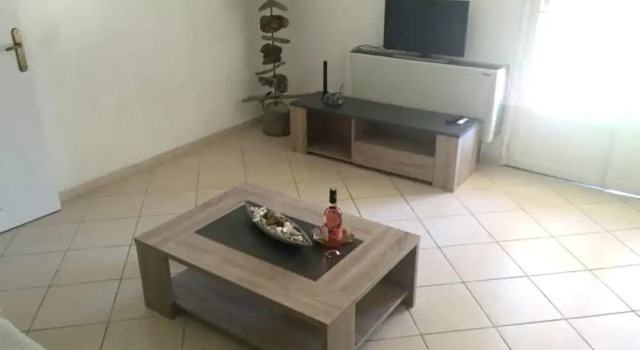 Apartment With 2 Bedrooms in Pietrosella, With Enclosed Garden and Wifi - 150 m From the Beach, Varaa Huoneisto Pietrosella 