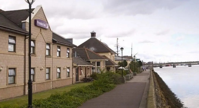 Номер Standard Premier Inn Dundee Centre