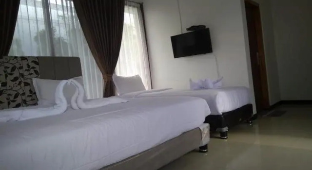 Sky Flores Hotel Ruteng, Забронировать Отель Рутенг провинция Восточная Нуса-Тенгара