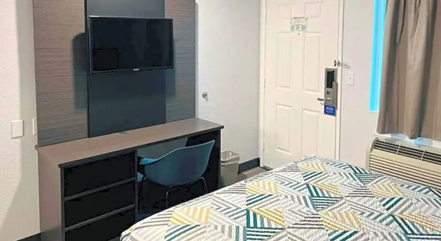 Номер Standard Motel 6-Marina, CA - Monterey