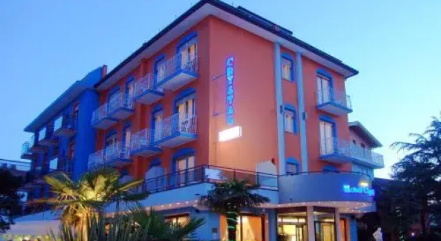 Hotel Crystal