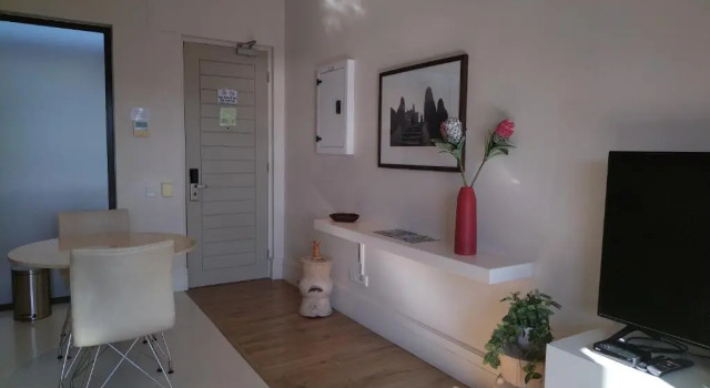 Студия The Rex Studio Apartment