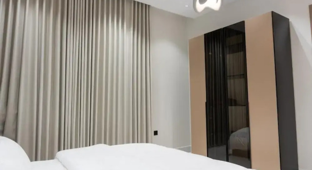 Downtown Suites OrbitNet 3 JED, Buchen Sie Ferienwohnung Hotels in Provinz Mekka mit Parkplatz, Parkplätze