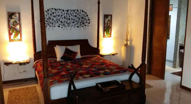 Santan Gili Cottages, Забронировать Отель СПА-отели Гилей Траванган, рядом с Порт Гили Траванган, SPA-услуги