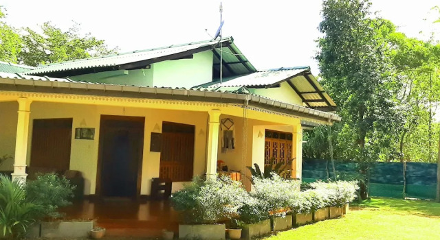 priya homestay kandalama, Rezervați Hotel Kandalama Central Province
