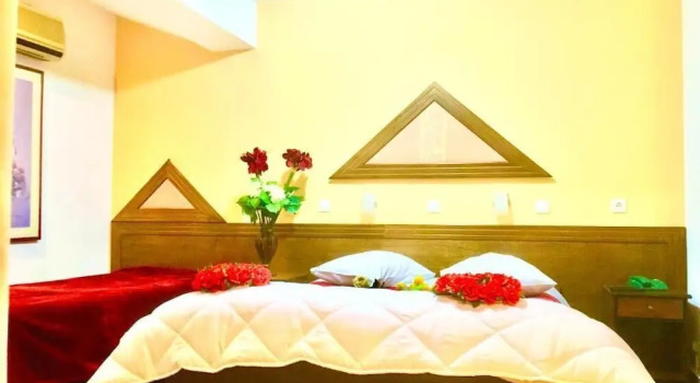 Четырёхместный номер Standard с балконом delphi aiolos center hotel panoramic view&yoga harmony hotel&rooms