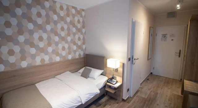 Номер Standard Wolfsburg Fallersleben Hotel by Belvilla