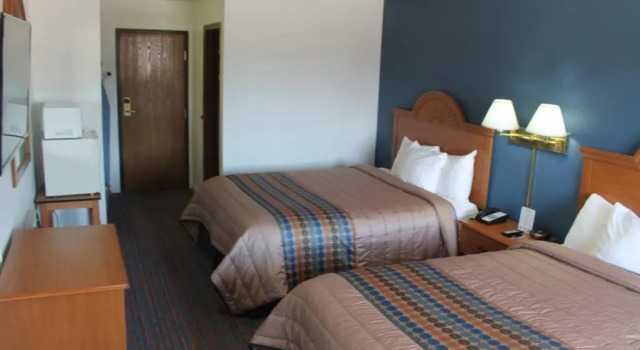 Номер Standard Columbus Inn