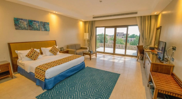 Golden Tulip Sharma Resort, Rezerwuj Ośrodek wypoczynkowy Hotele w Sharma z parkingiem, Parking