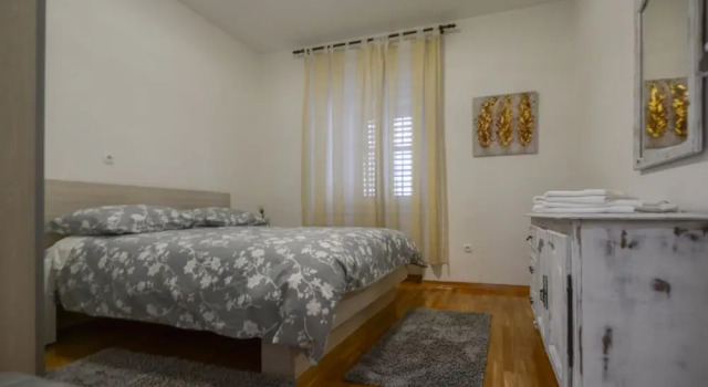 Apartment Vicenco top location, Prenota Appartamento Splitska 
