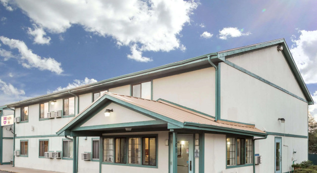 Четырёхместный номер Standard Knights Inn Payson