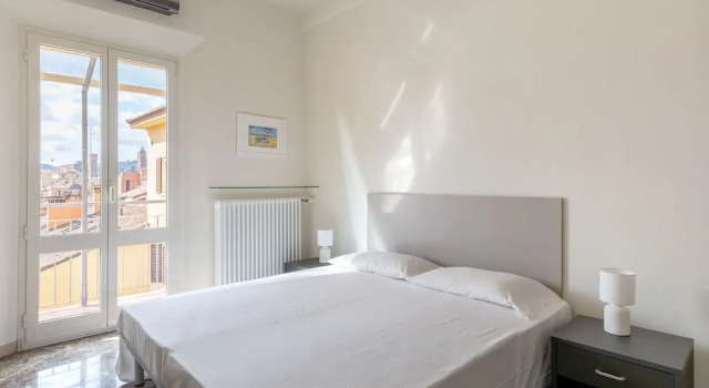 Irnerio Apartments - Yellow Cat by Wonderful Italy