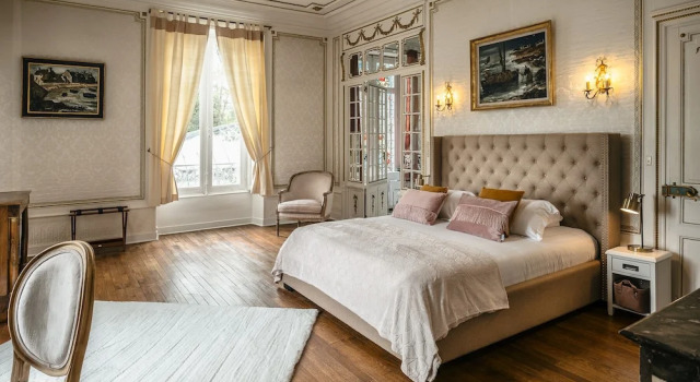 Номер Deluxe Château des Orchidées Stay in a French Castle