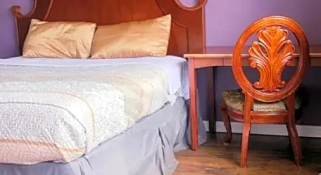 Номер Standard Crestwood Motel