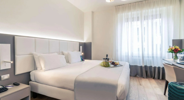 Отель Mercure Milano Solari