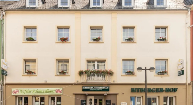 Hotel Bitburger Hof, Reserva ahora Hotel Bitburgo Eifel