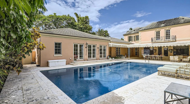 Коттедж Toad Hall, 5br, 6 ba