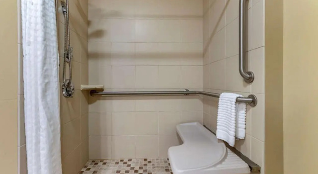 Номер Standard Comfort Inn & Suites Dover
