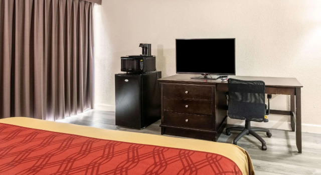 Двухместный номер Standard Perry Inn & Suites National Fairground I 75