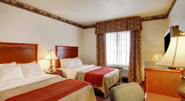 Четырёхместный номер Standard FairBridge Inn & Suites Cleburne