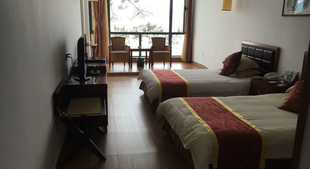 Номер Superior Taiping Lake Clove Garden Hotel