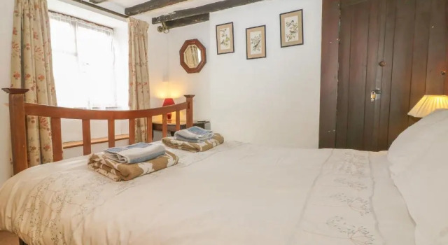 Newbury Cottage, Забронировать Дом для отпуска Отели Котсуолда с парковкой, Парковка
