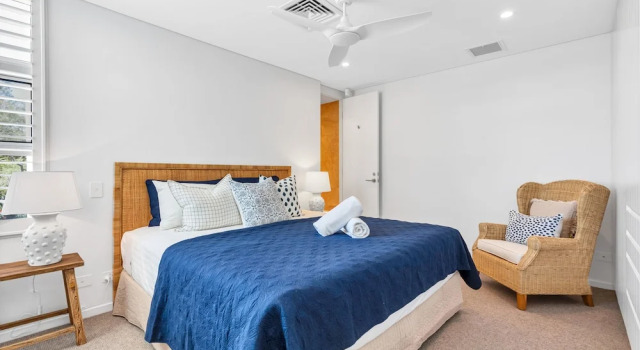Exceptional Mooloolaba Beach Apt-Beach01