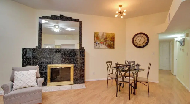 Comfy Albuquerque Townhome < 6 Mi to Downtown, Varaa Huoneisto Albuquerque New Mexico