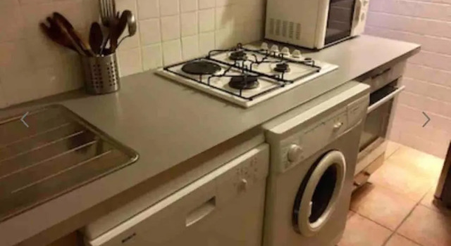 Calvi : Appartement Familiale avec jardin, Rezerwuj Apartament Hotele w Korsyka z parkingiem, Parking