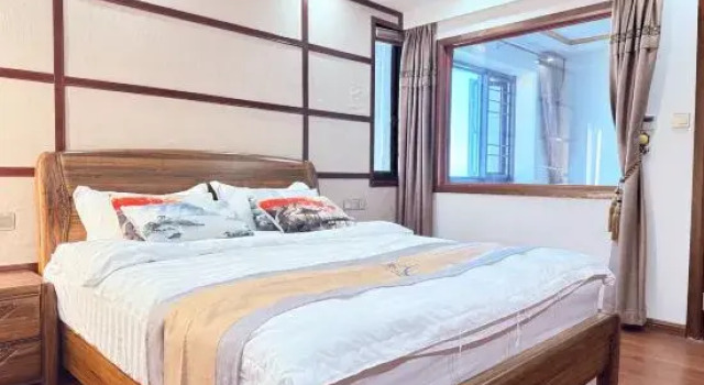 Люкс с 3 комнатами с видом на море Pingtan Hawthorn Tree Love Chinese Inn (Longwangtou Beach)
