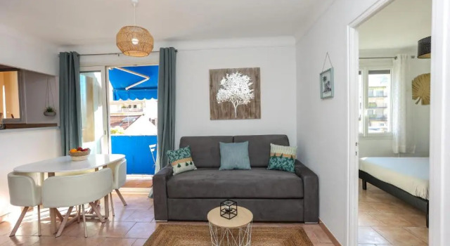 Апартаменты Le Provençale : Plages, Balcon, Clim