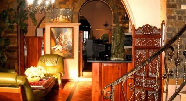 Ferrari Hotel