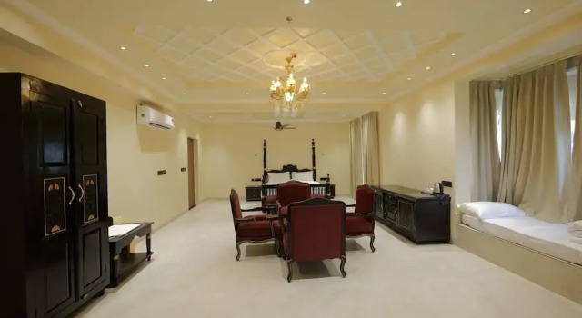 Люкс Grand Shree Raja Ram Hotel & Resort