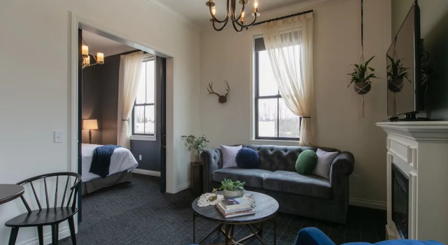 Люкс Standard c 1 комнатой Atticus Hotel