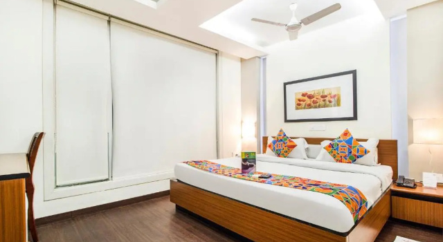Трёхместный номер Executive FabHotel Prime Avenue