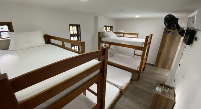 Семейный номер Standard Hotel On The Rock