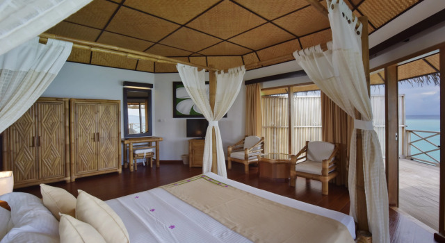 Angaga Island Resort & Spa, Buchen Sie Resort Alif Dhaalu Atoll Malediven