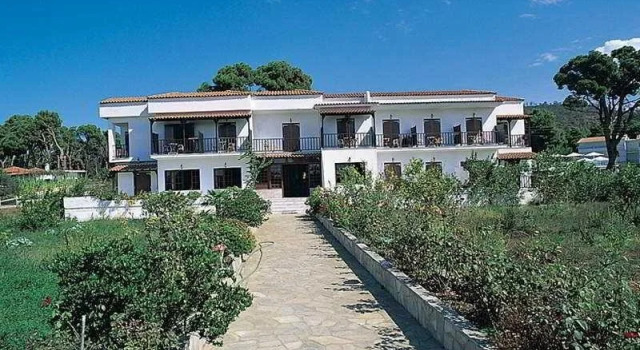 Zeus, Prenota Hotel Koukounaries Skiathos