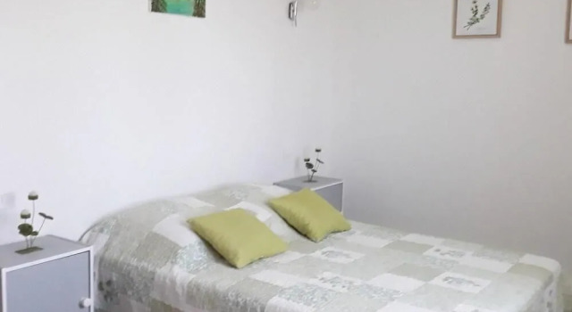 House with 2 Bedrooms in Pujaut, with Enclosed Garden And Wifi, Rezerwuj Dom wakacyjny Pujaut Gard
